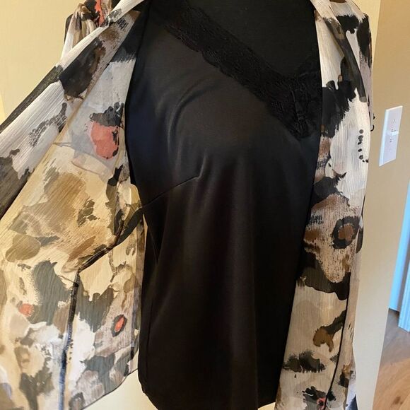 Signature by Larry Levine size PL (petite Large) blouse with built in camisole - Picture 7 of 12